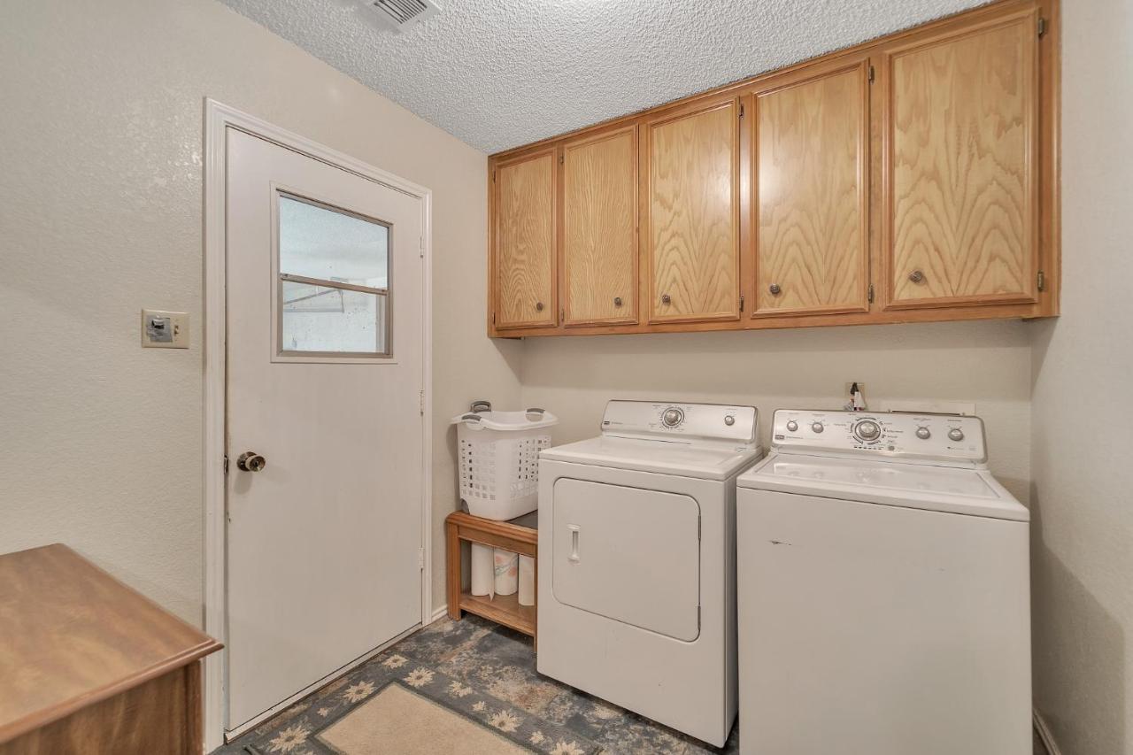 Homestead House - In Shadow Hills Golf Course Division Home Lubbock Extérieur photo